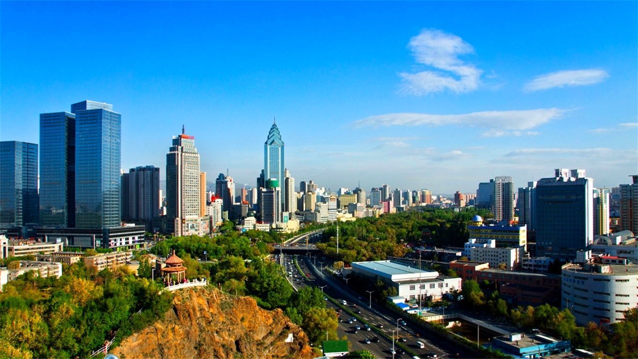  「唯一」中国唯一一个以伟人名字命名的城市，现在是二线城市，