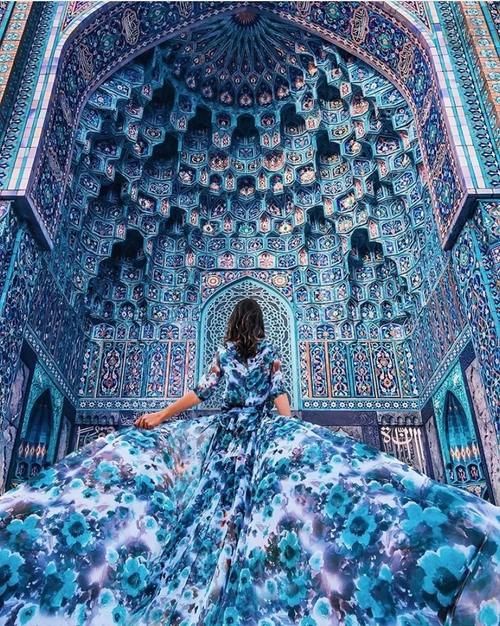 当她穿上裙子，便惊艳了全世界