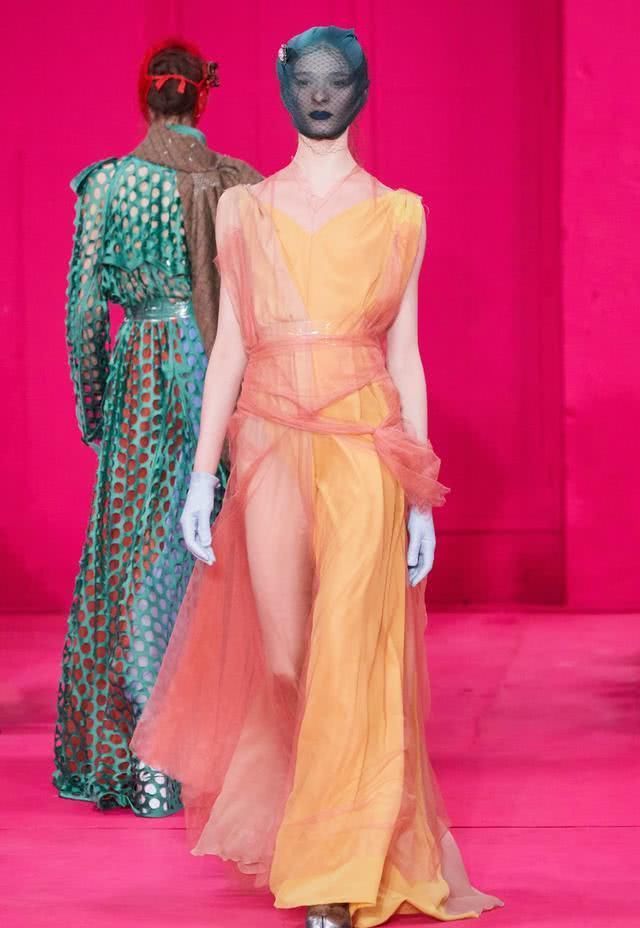  『色彩』2020色彩流行趋势：“芒果莫吉托”来了，时髦显白，早穿早美！