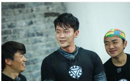 范冰冰出事李晨“失踪”如今出现发微博，网友：感情走到尽头了？