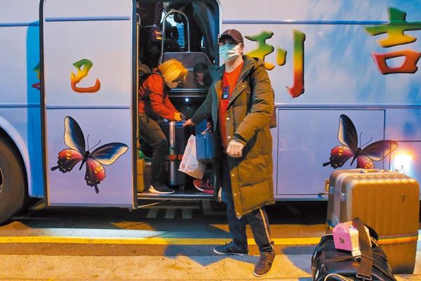  「无理取闹」蔡英文当局的无理取闹，让近千位台胞有家难回