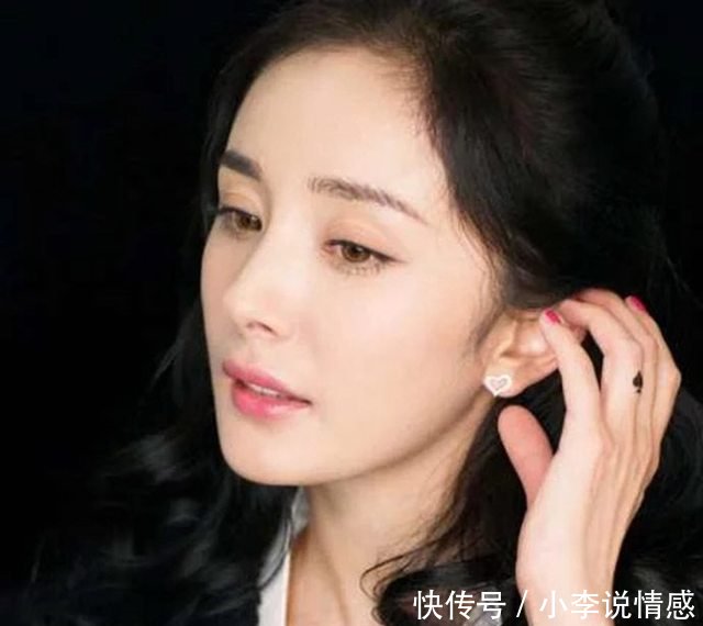 女星纹身照，赵丽颖美到窒息，杨幂的纹身隐秘，最后三位重口味