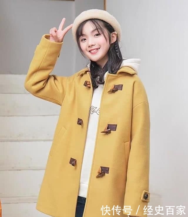  「少女」精致又百搭的大衣，少女感十足，简单的搭配也能穿出高级感