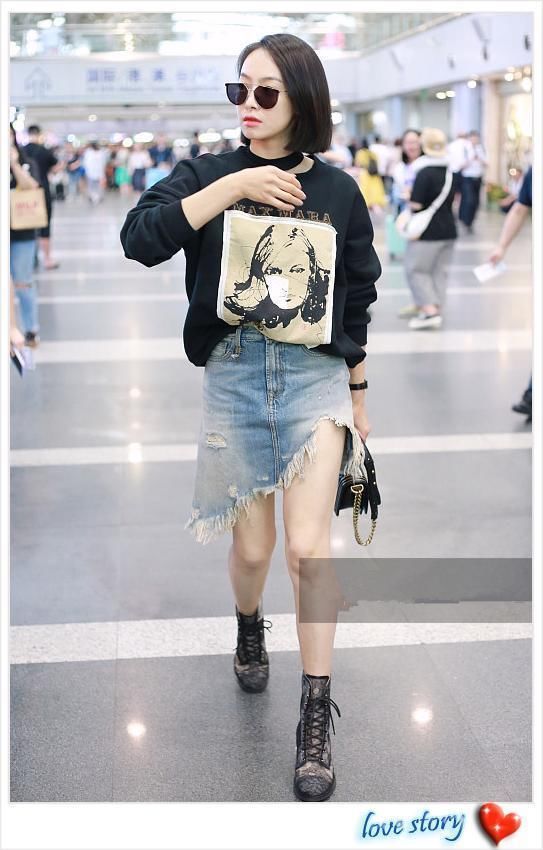 秀腿我只服宋茜！牛仔裙一边长一边短，网友：这是定制的么？