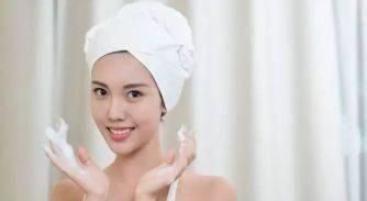 『适合』4个适合没钱女人的皮肤保养小技巧,少花钱让你拥有光泽好肌肤!