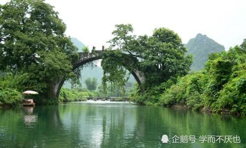 这条美丽的河流坐落在桂林，景色美不胜收，你去过了吗