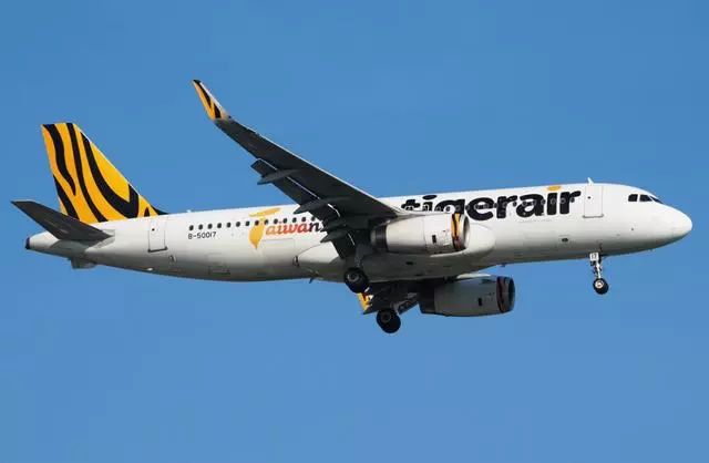 台湾飞日本客机疑遭鸟击 海上盘旋4圈后紧急降落