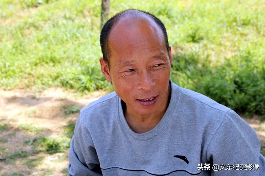 我52岁，一年漂泊10个月，年入5万，打工我是不干的