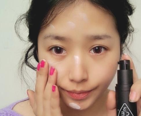 女人重点记住:出门要画淡妆，化妆师教正确顺序，新手也能马上会