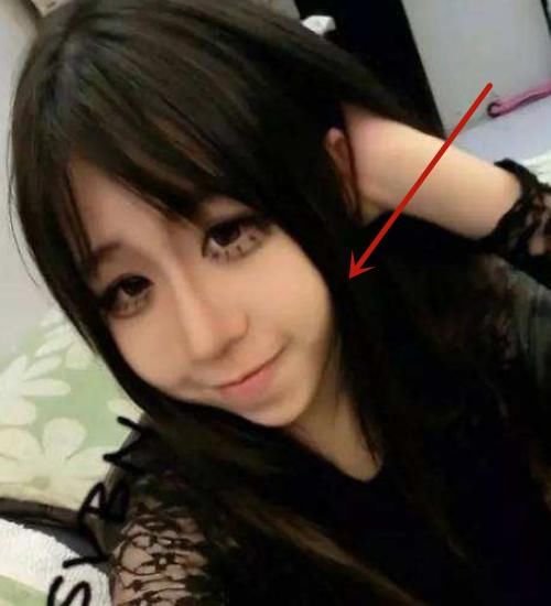 # 粉丝#男粉丝都不淡定了，蔡萝莉为何喜欢扎双马尾？当她把头发散下来后