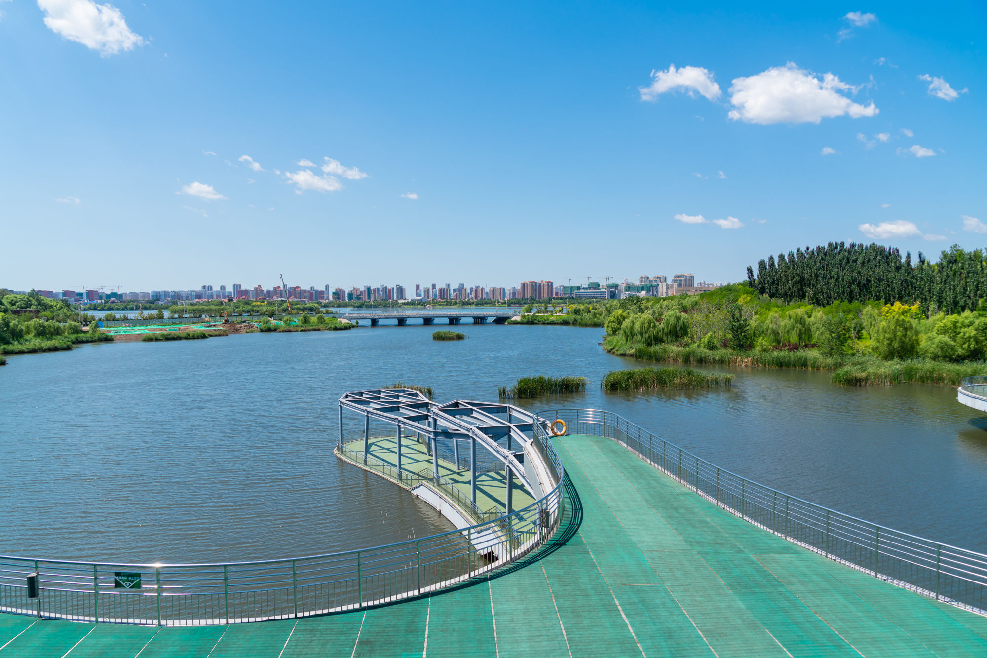 用三天两夜的时间，在风光秀美、沙暖潮平所在，找寻最正宗的唐山