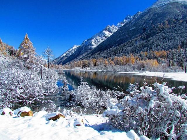 去过阿坝，其他的地方都成了将就！