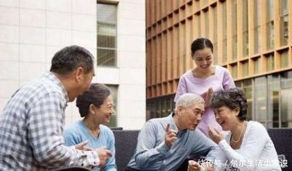  养老金|农村养老金又要发钱了，而且额度不小，很多老人都能领