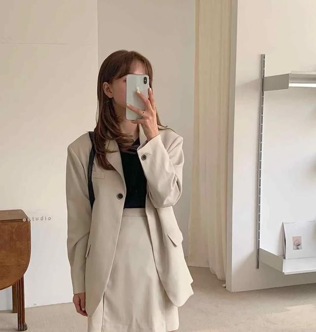  小可爱：36套冬日基础款一衣多穿!气质满分的简约时髦感,每日不重样