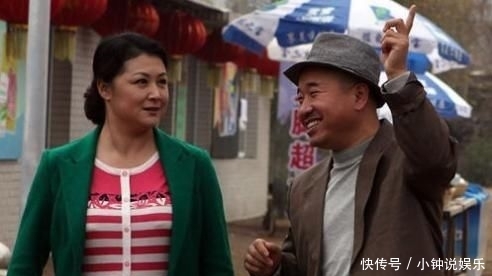  隐藏@49岁王小利老婆曝光，隐藏整整18年，网友：原来是谢广坤女儿
