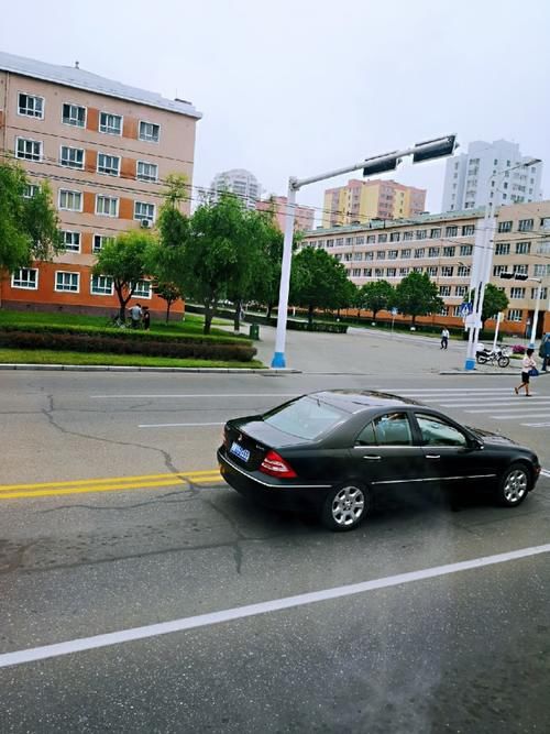 朝鲜印象：朝鲜人也玩游戏，女导游非常可爱