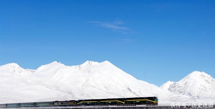 一辆需要签“生死状”的列车，几乎趟趟爆满，乘客：多危险我都去