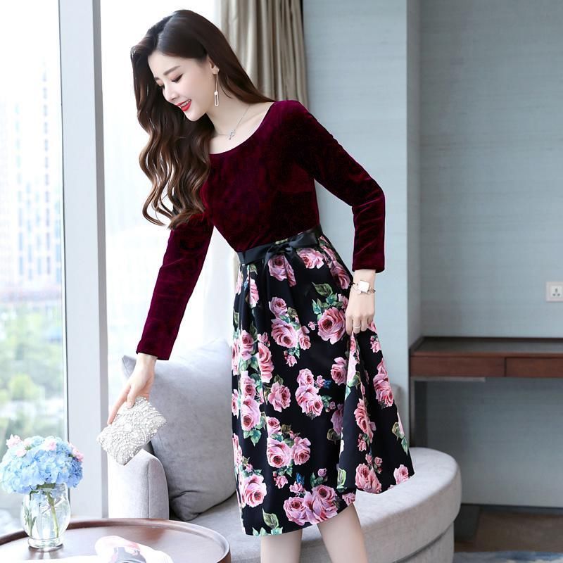 下周我妈结婚，穿这样的连衣裙，美到不可方物，活脱脱像个小姑娘