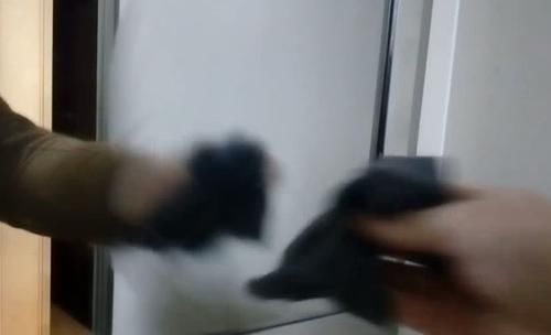  「洗洁精」每天洗完澡玻璃镜子都会起雾，只需要简单的一步，以后都不会起雾