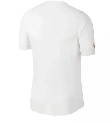 Nike设计师偷懒更不走心，温网战袍设计阿迪又赢了