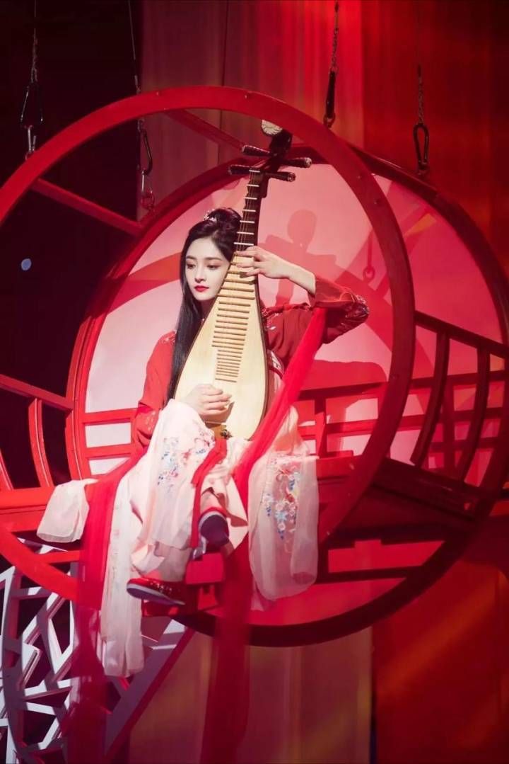 周洁琼:穿旗袍展现不一样的韵味