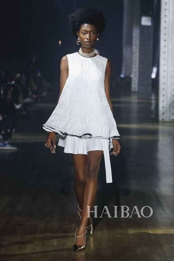 成熟优雅Mix少女甜蜜感!Adeam 2019春夏女装秀，海报网带你亲临20