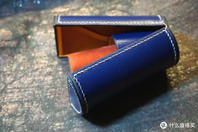 模具:怪蜀黍教你做包包 篇七:天气多变,给口红穿件外套吧