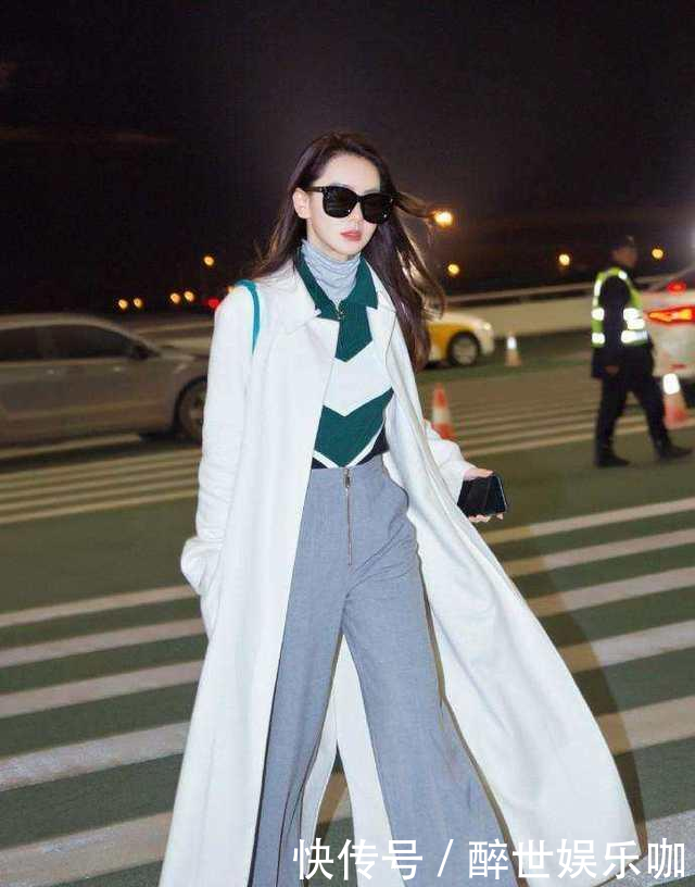 看来戚薇的腿, 男人都要怀疑人生, 网友: 就是两根擎天柱