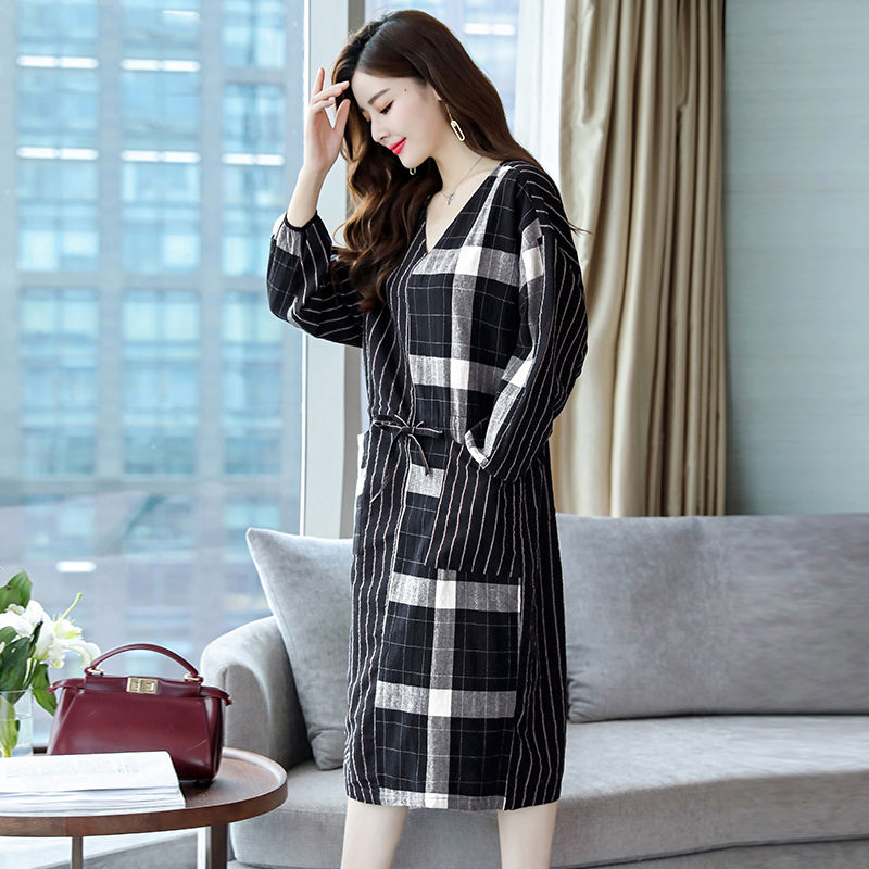 号称“裙中之贵”的棉麻连衣裙，既有民族味又时尚味，文艺不挑人