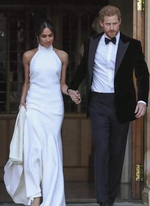 梅根王妃多次模仿戴安娜的穿衣风格, 两人的画风却截然相反!