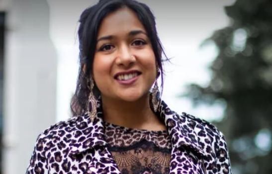 印度富婆来中国，刚到深圳就被震撼了：起码领先印度60年！