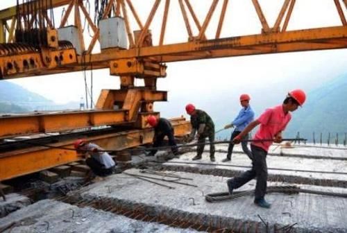  「高速」为什么国家要禁止使用混凝土修建高速公路了？网友：还