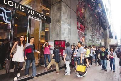 屌丝逆袭!pos机刷卡提额大法,掌握三大技巧,让你额度嗖嗖疯长