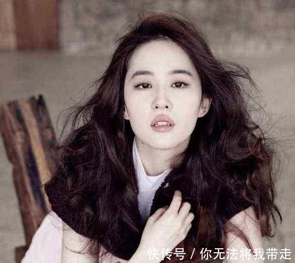  「主流」“黑长直”早就不是时尚主流，换上这4款“女神发”，气质不一般