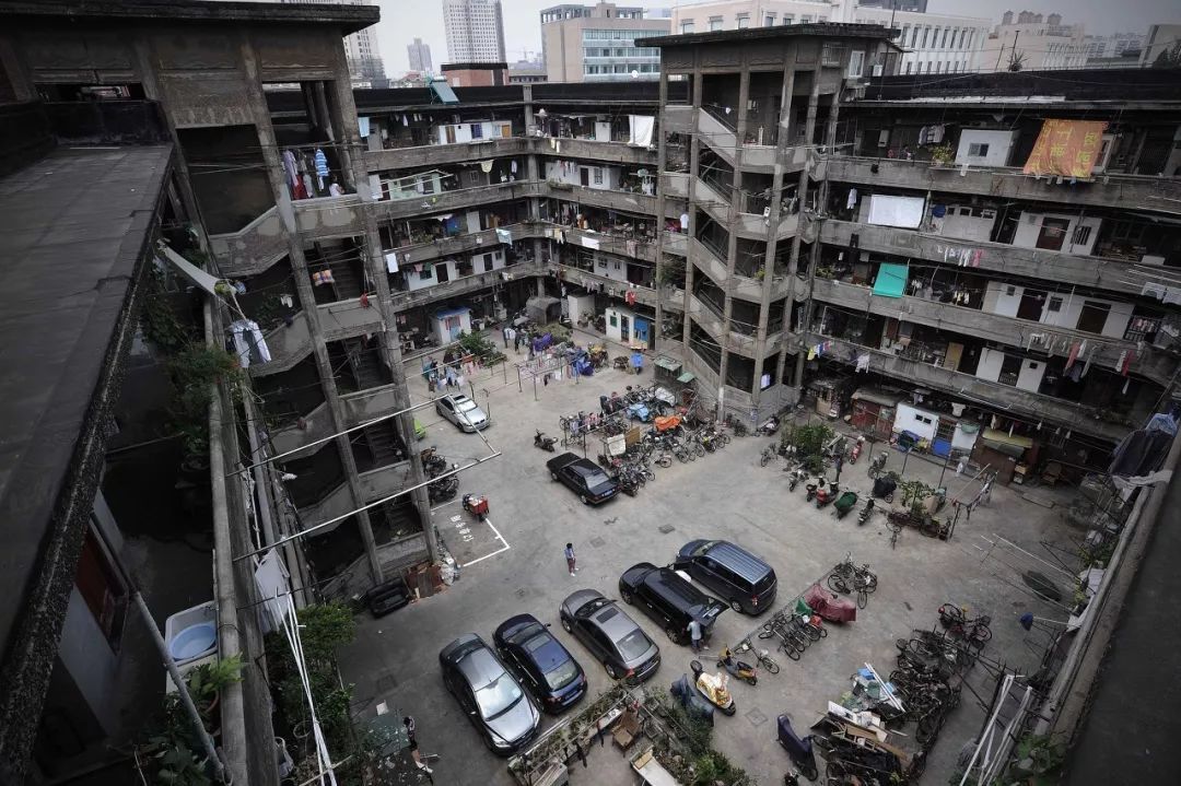 没见过香港的“棺材房”，就别说自己过得不幸福