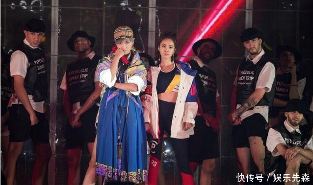 37岁蔡依林助阵李宇春演唱会太抢眼，身高差20cm依旧180既视感！