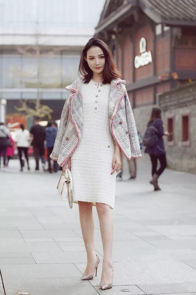  『女生』时尚气质的女生，日常搭配总是少不了一双高跟鞋