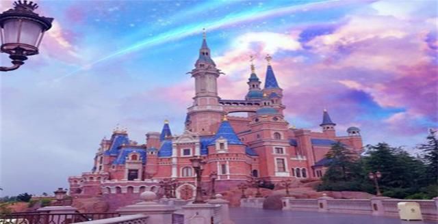 济南曾建了一座“山寨迪士尼”,火了一段时间后,为什么关门歇业