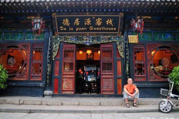 因为没有钱拆，却意外成了保存最完好的古城，如今每天接待十万人