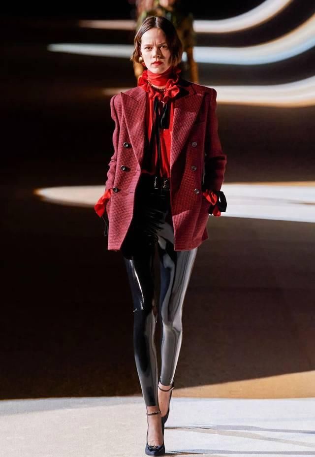  『系列』一场关于女性自我解放的革命：Saint Laurent 2020秋冬时装系列！