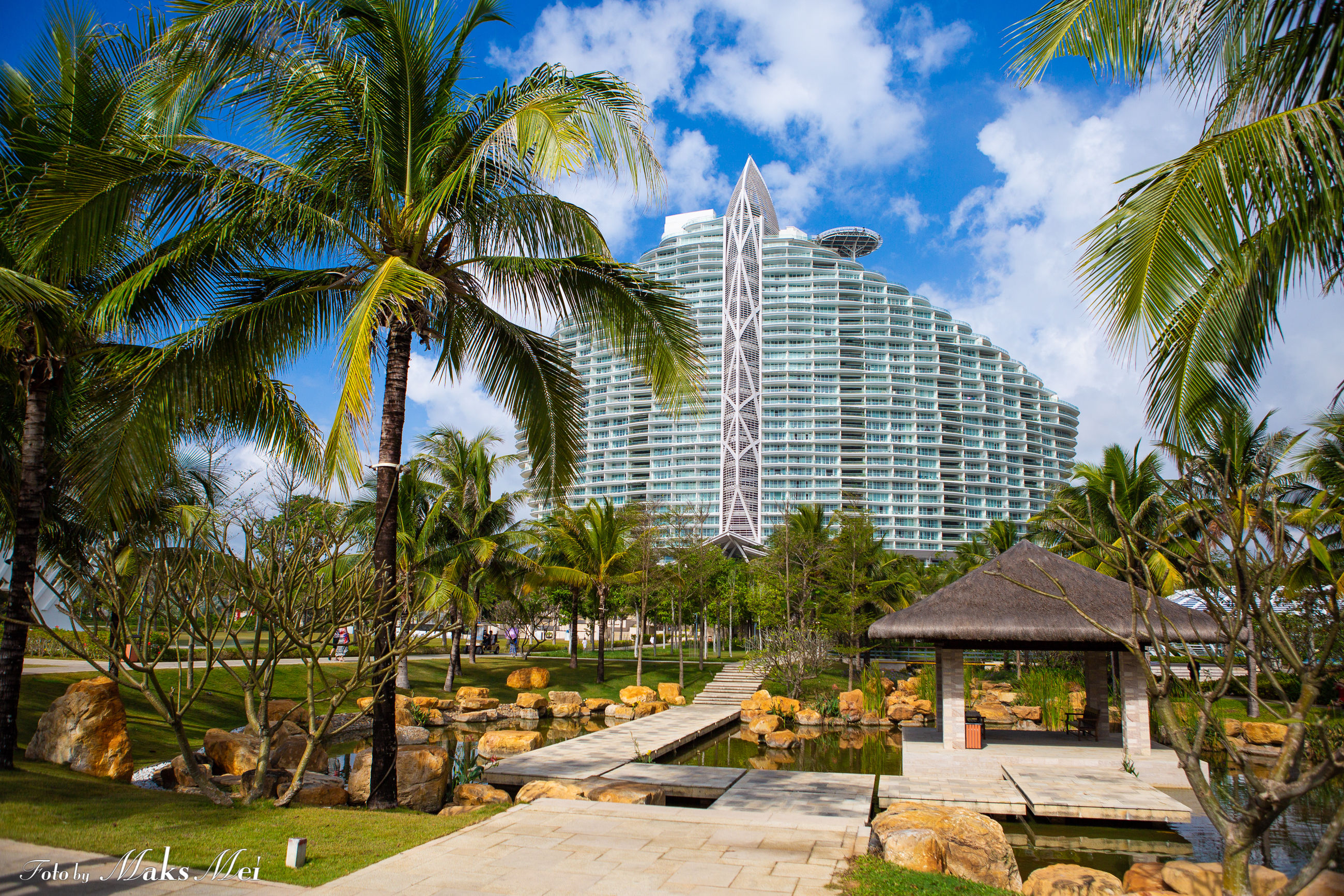 【乌克兰媳妇】性感优爱斯基躲避乌克兰大雪,自驾三亚拍火辣大片