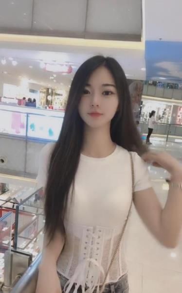  小姐姐|潮流美女姿容绝代，时髦靓丽，显高雅气质魅力！