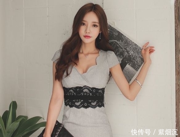 【气质】女人味十足的紧身裙美女,曼妙姿态十分抢眼!