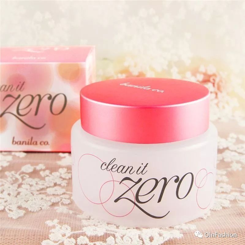 蒋勤勤的化妆桌真让人吃惊，这么白这么美居然只用10块钱的美白精