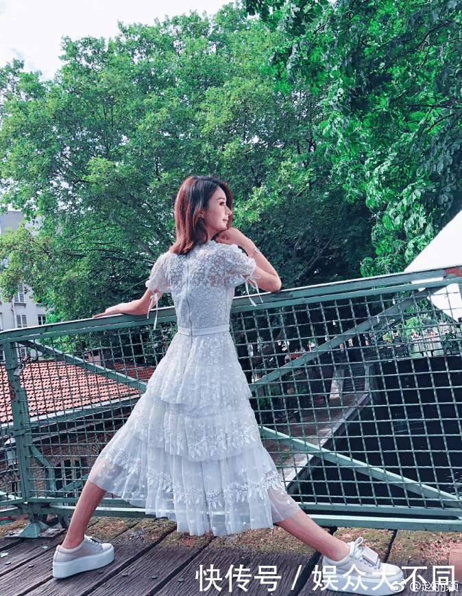 赵丽颖已怀3个月身孕？颖宝微博晒劈叉腿照实力辟谣！