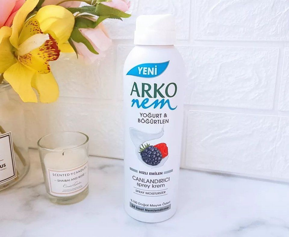 当身体乳喷遍全身，婴儿般的水润肌肤迅速封锁~