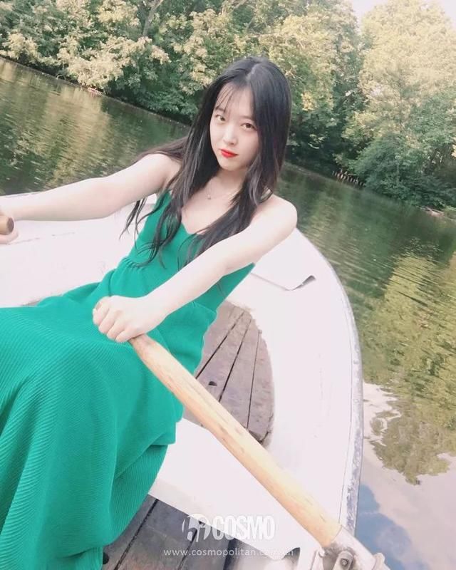 郑素敏这条小绿裙是下一个爆款没错了