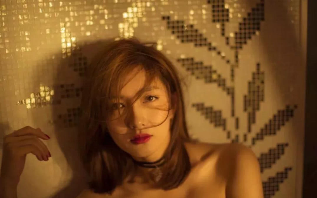 短发这么火，什么长度最好看？江疏影辛芷蕾的锁骨短发，时髦炸了