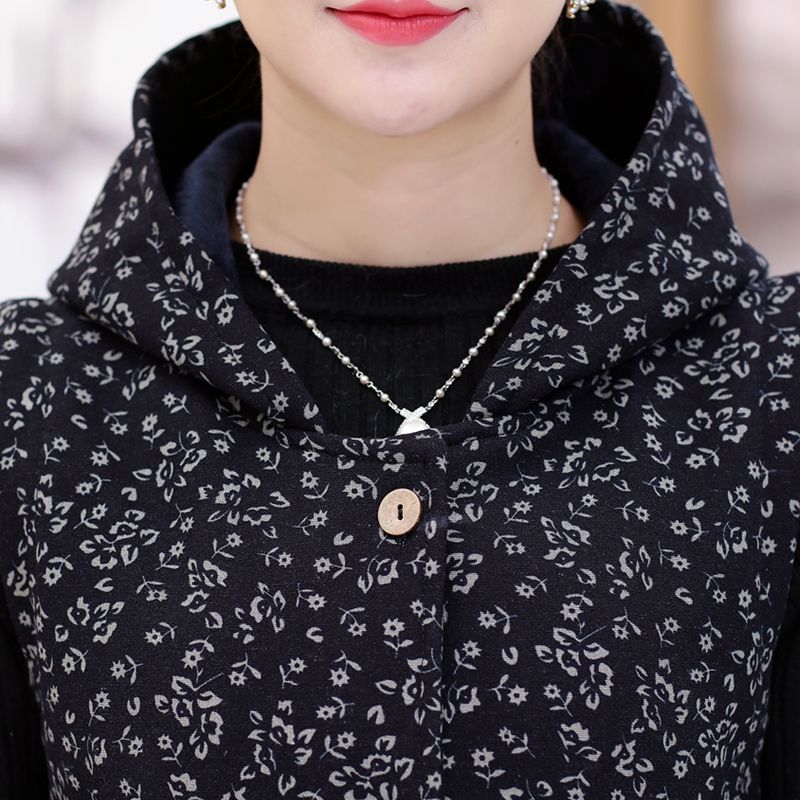 初秋季节别乱穿了，现在都流行“洋气衫”穿上显瘦又减龄呢