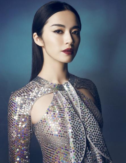 姚晨 展现完美的身材曲线 妩媚又动人！太撩了